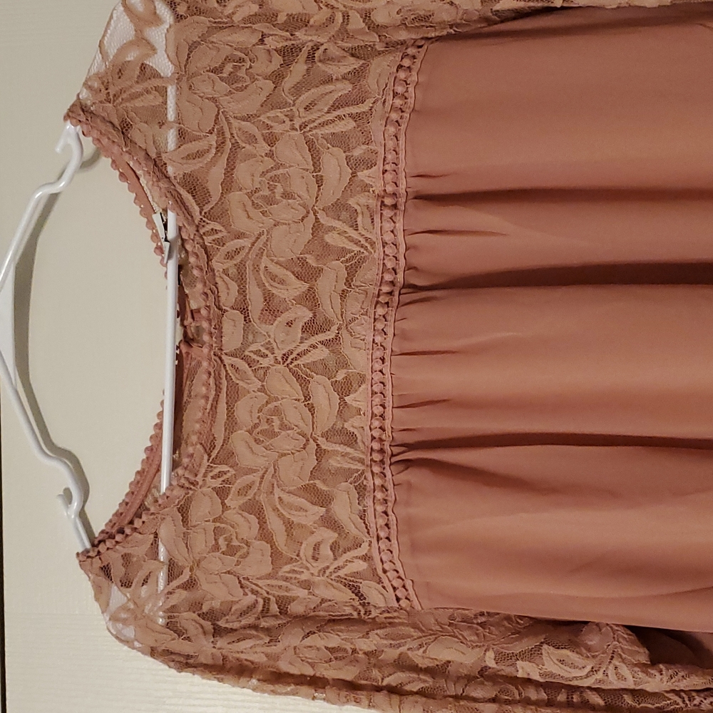Dress - Picture 2 of 4